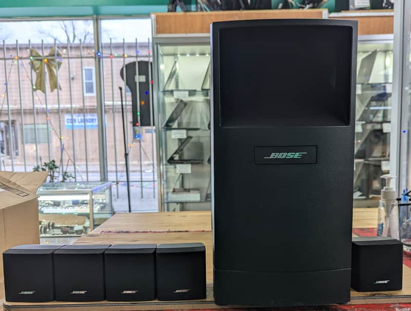 Bose Acoutimass 6 series 3 Home entertainment 5 in 1 speaker system. image 1