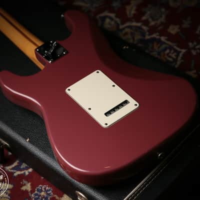 1995 Fender American Stratocaster Matching Headstock Burgundy Mist image 14