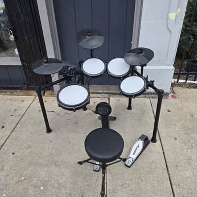 Alesis Nitro Max Kit Electronic Drum Set image 1