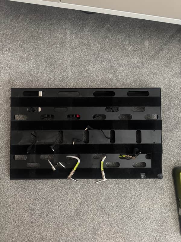 Voodoo Lab Dingbat Medium Pedalboard with Case 2010s - Black image 1