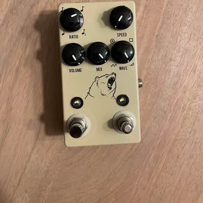 JHS Kodiak Tremolo | Reverb