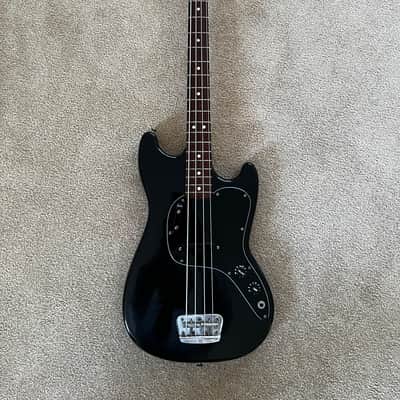 Fender Musicmaster Bass 1975 - 1981 - Black image 1
