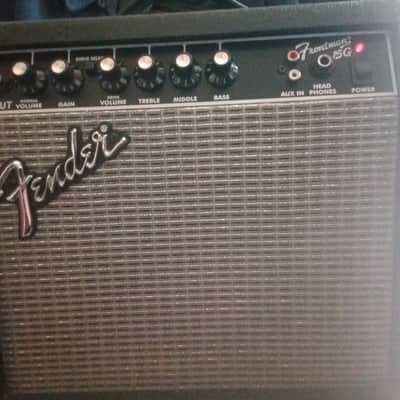 Fender Frontman 15G Series II 2-Channel 15-Watt 1x8" Guitar Practice Amp 2002 - 2010 - Black image 3