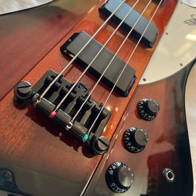 Epiphone Thunderbird E1, Vintage Sunburst image 4