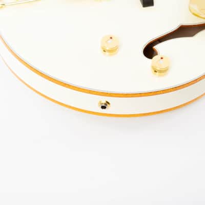 Gretsch G6136B-TP Tom Petersson Signature Falcon Bass 2022 White image 13
