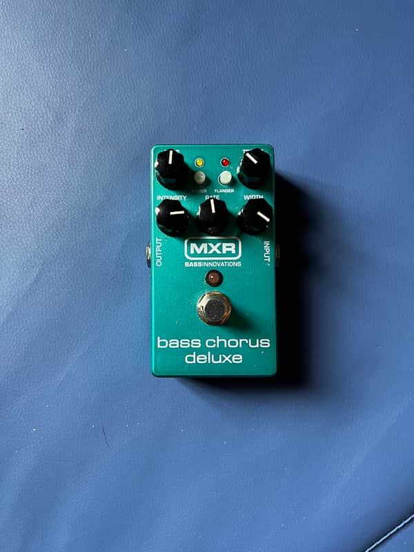 MXR M83 Bass Chorus Deluxe