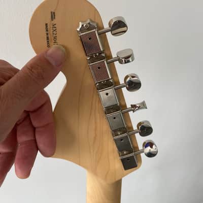 Fender Limited Edition Tom DeLonge Signature Stratocaster - Surf Green image 11