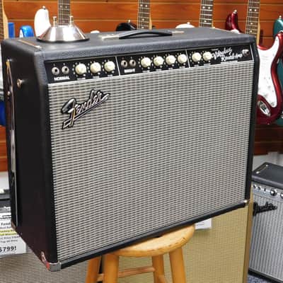 Fender Custom Vibrolux Reverb 2008 image 2