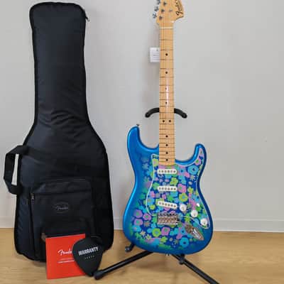 *NEW IN BOX* 2025 Fender Japan Limited Edition Stratocaster Blue Flower 2025 !! image 1