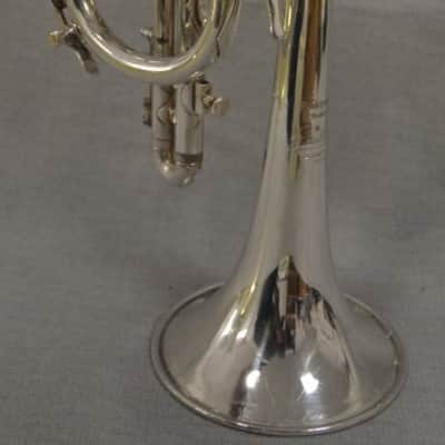 Corneta Bach Stradivarius 181-37 plateada en buen estado. image 18