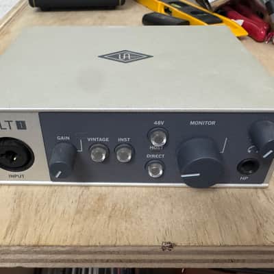 Universal Audio Volt 1 USB-C Audio Interface 2021 - Present - Tan / Gray image 1