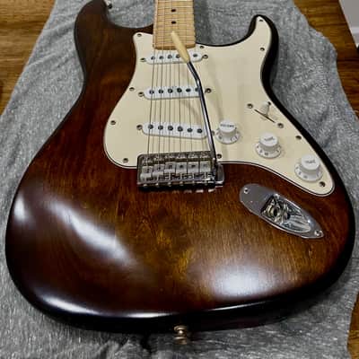Fender Stratocaster 2005-2009 - Vintage Walnut Nitrocellulose Lacquer image 1