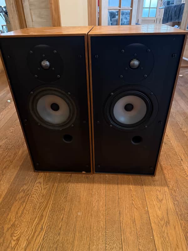 Rogers Studio 1a 1989 monitors in Teak