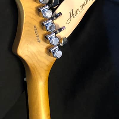 Harmony Silhouette Flamed Maple Top Blue Translucent image 8