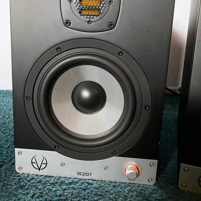 Eve Audio SC207 7" Active Studio Monitor - PAIR image 4