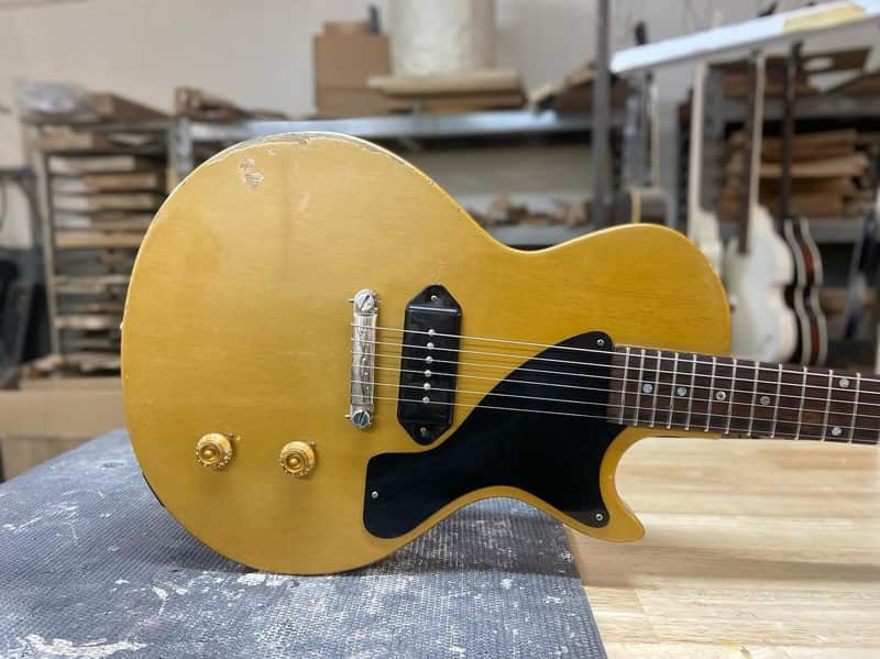 Lay's Guitar Single Cut Junior - Korina - Aged TV Yellow - Custom made image 1