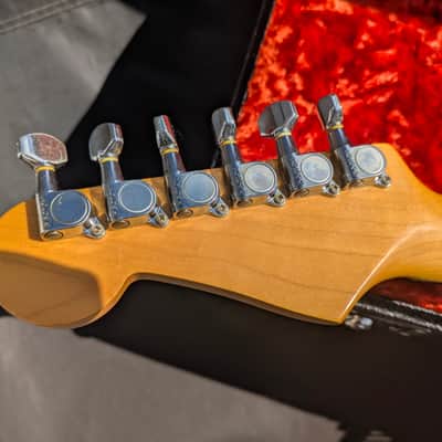 Fender STR-1150 LSM Stratocaster Solid Flame Maple Body 90s Lace Sensor Made in Japan image 8
