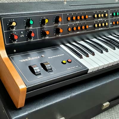 Vermona Synthesizer - DDR Synthesizer✅ Ultra-Rare Vintage East German Analog Monolith ✅ Deep, Raw & Discrete Sound Architecture ✅ Fully Checked & Cleaned ✅ Pure Electronic Character from 1980 ✅ Worldwide Shipping image 13
