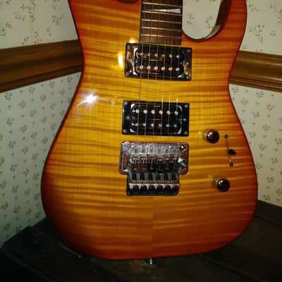 Jackson Dinkyish ? trans orange over flamed maple image 2