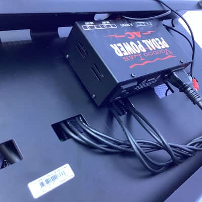 Voodoo Lab Ground Control, Pedal Switcher, Pedal Power, 1/4 snake, On-Stage Pedalboard image 15