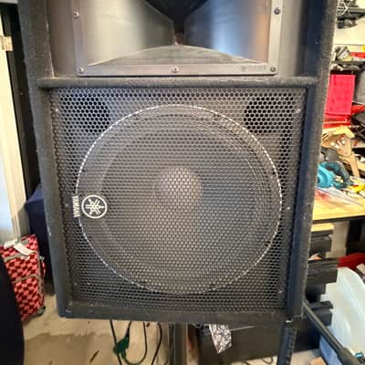 PAIR of Yamaha Club V Series SM15V PA Speaker - Floor or Mounted. Stands included image 2