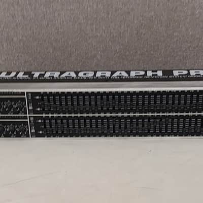 Behringer Ultragraph Pro FBQ3102 Dual 31 Band Graphic Equaluzer W/FBQ Feedback image 1