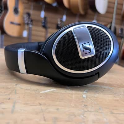 Sennheiser HD 599 SE Open Back Headphones image 3