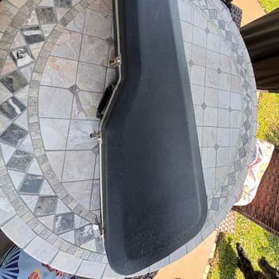 Gibson Solid body electric/  LP Type Shaped Hard-shell -  1990's - black molded image 1