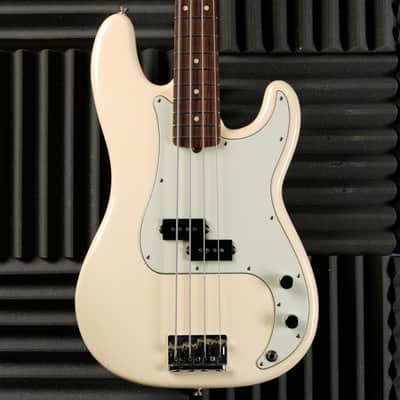 Fender American Professional Precision Bass with Rosewood Fretboard 2017 - Olympic White image 1