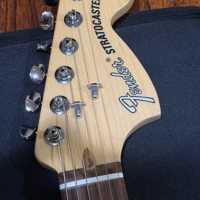 Fender Stratocaster American Performer HSS - 3-tone sunburst image 3