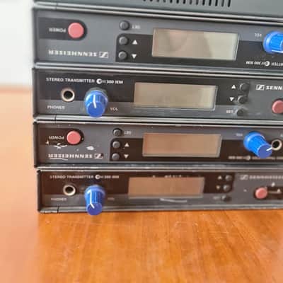 Sennheiser 🎧 4× Sennheiser SR 300 IEM In-Ear Monitoring Receivers  + AC 1 Antenna Combiner image 3