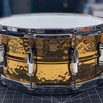 Ludwig LB552K Hammered Bronze 6.5x14" 10-Lug Snare Drum 1985 - 2020 - Clear-Lacquered Bronze image 2