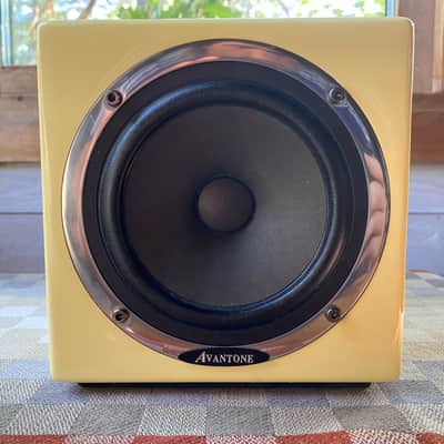 Avantone Pro Active MixCubes (Single) 2011 - Minor Wear - Buttercream image 1
