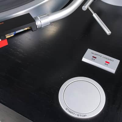 YAMAHA GT-750 Direct Drive Record Player Turntable in Very Good Condition image 10