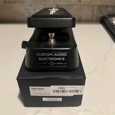 Dunlop MC404 CAE Custom Audio Electronics Wah with Tuki Padded Bag image 10
