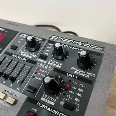 Roland MC-505 Groovebox 1999 | Screen and Potentiometer issues | image 6