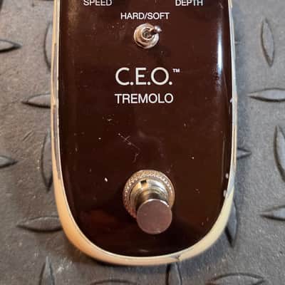Danelectro Billionaire C.E.O. Tremolo 2010s - Black CEO image 2