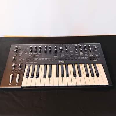 Moog Messenger 32-Key Monophonic Synthesizer 2025 - Present - Black image 5