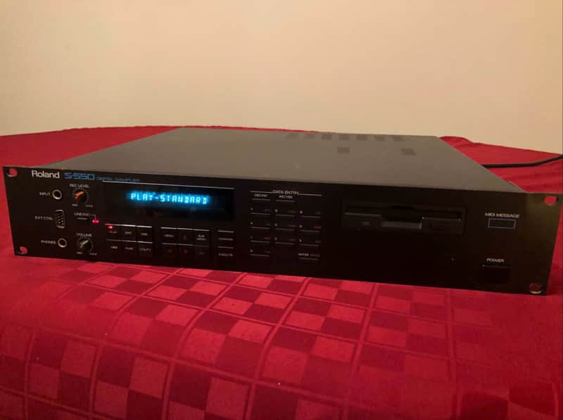 Roland S-550 plus 90 DISKS of SAMPLES! image 1