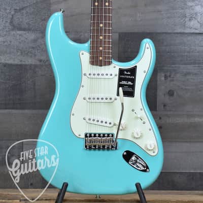 Mint Fender Vintera  III Early 60s Stratocaster - Seafoam Green with Gigbag image 16