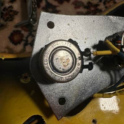 Fender Jaguar with Rosewood Fretboard 1966 - 1969 - Sunburst image 25