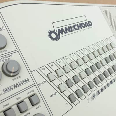 Suzuki OM-84 Omnichord Vintage Analog Synthesizer Auto Harp Auto Chord + Accessories image 3