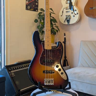 Fender Jazz Bass 2011 - Sunburst image 1