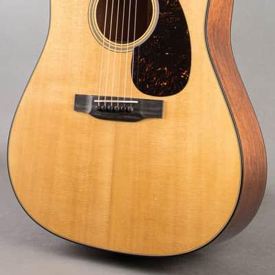 Martin D-18 2025, Natural image 3