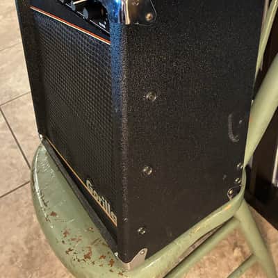 Gorilla GG-60 1x10 Solid State Guitar Combo Amplifier Vintage 1986 image 2