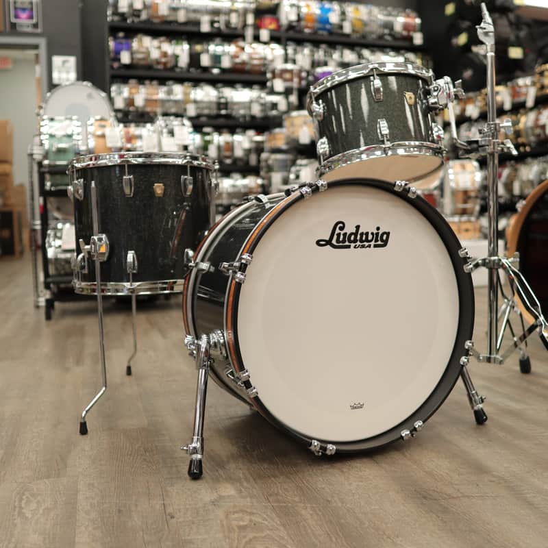 Pre-Owned Ludwig Classic Maple "El Camino" 3-Piece Shell Pack 12/14/20 (Black Sparkle With Gold Sparkle Accents) image 1