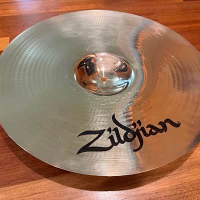 Zildjian 18" A Custom Crash Cymbal 1991 - Present - Brilliant image 9