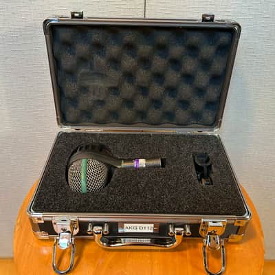 AKG D112 Cardioid Dynamic Bass Drum Microphone  - Gray - WiTH Hand Made HARD CASE