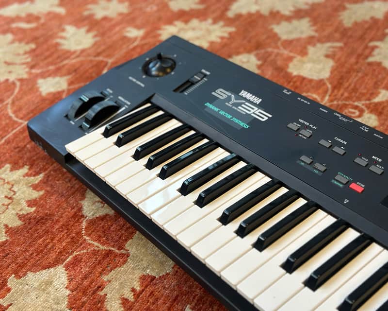 YAMAHA SY35 Vector Synthesizer | Reverb