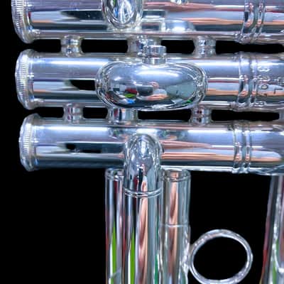 BACH STRADIVARIUS 239 CL SILVER PLATED image 10